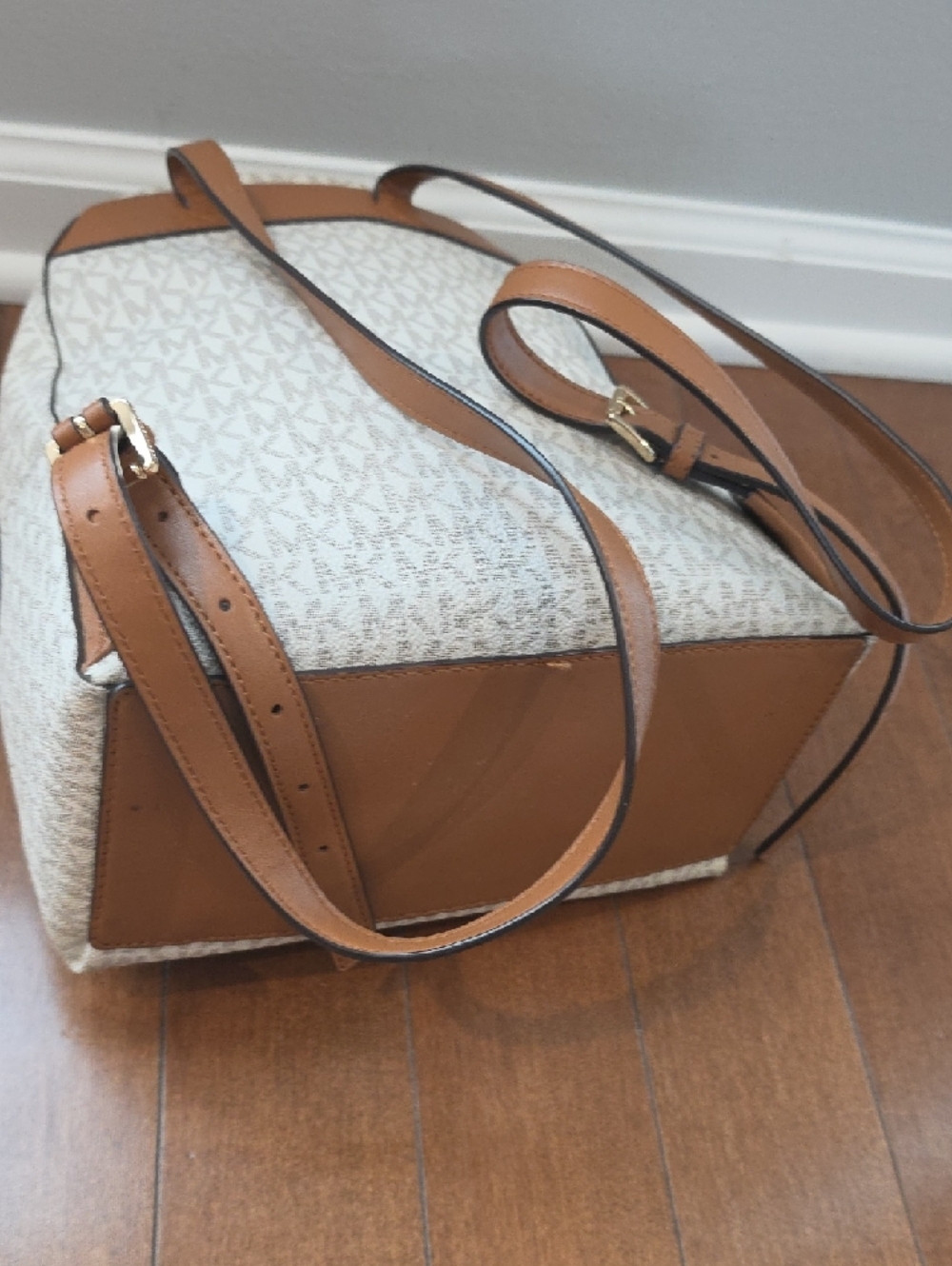 Michael Kors Cream Signature Logo Backpack with Brown Trim - Picture 4 of 8